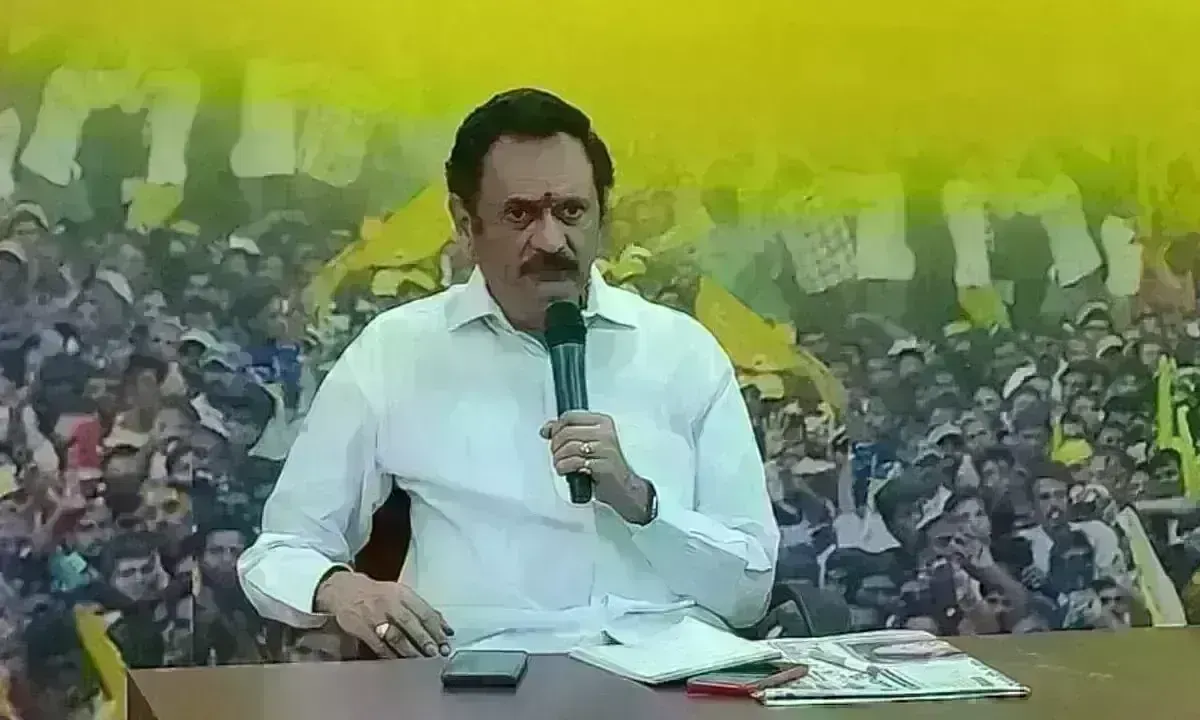 వైసీపీపై మాజీ మంత్రి బండారు సంచలన వ్యాఖ్యలు వైసీపీపై మాజీ మంత్రి బండారు సంచలన వ్యాఖ్యలు