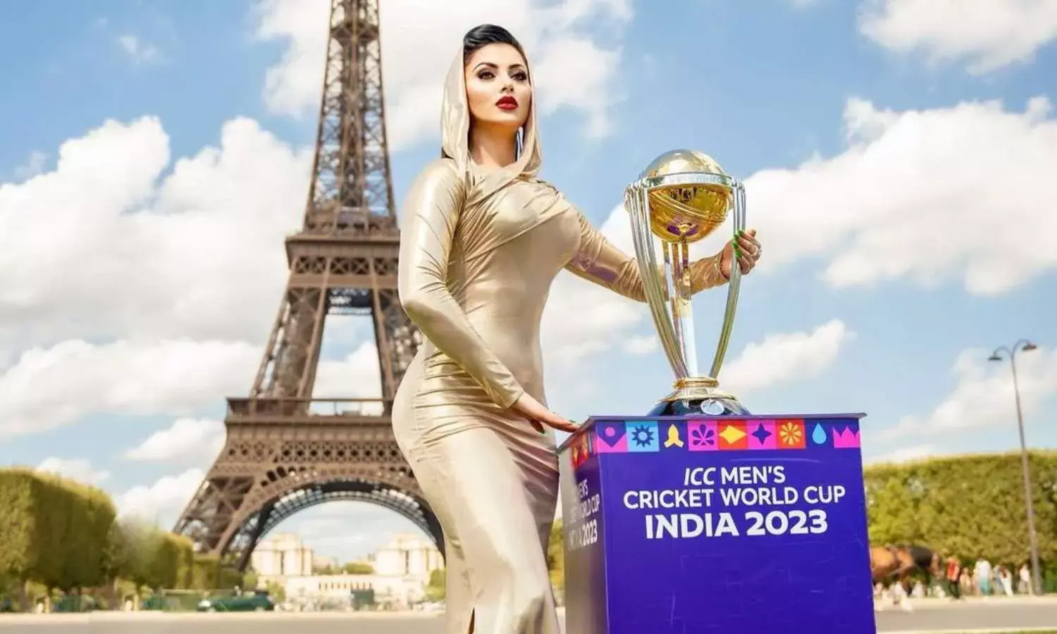 ICC World Cup 2023: ట్రోఫీని ఆవిష్కరించిన మొదటి నటిగా రికార్డు ICC World Cup 2023: ట్రోఫీని ఆవిష్కరించిన మొదటి నటిగా రికార్డు