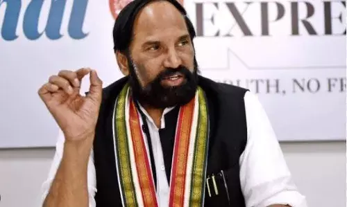 Telangana Congress: ఉత్తమ్కుమార్రెడ్డి హాట్ కామెంట్స్ Telangana Congress: ఉత్తమ్కుమార్రెడ్డి హాట్ కామెంట్స్