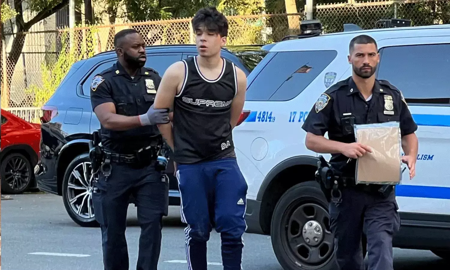 టిక్ టాక్ చూసి.. కార్ల దొంగతనాలు.. టిక్ టాక్ చూసి.. కార్ల దొంగతనాలు..