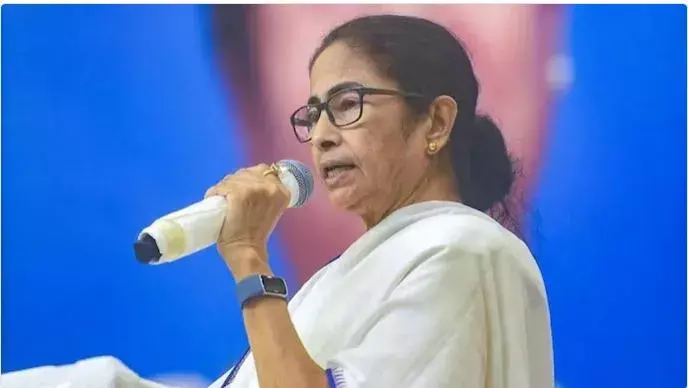 WEST BENGAL: ఎమ్మెల్యేల జీతాలు భారీగా పెంపు... ఎక్కడో తెలుసా WEST BENGAL: ఎమ్మెల్యేల జీతాలు భారీగా పెంపు... ఎక్కడో తెలుసా