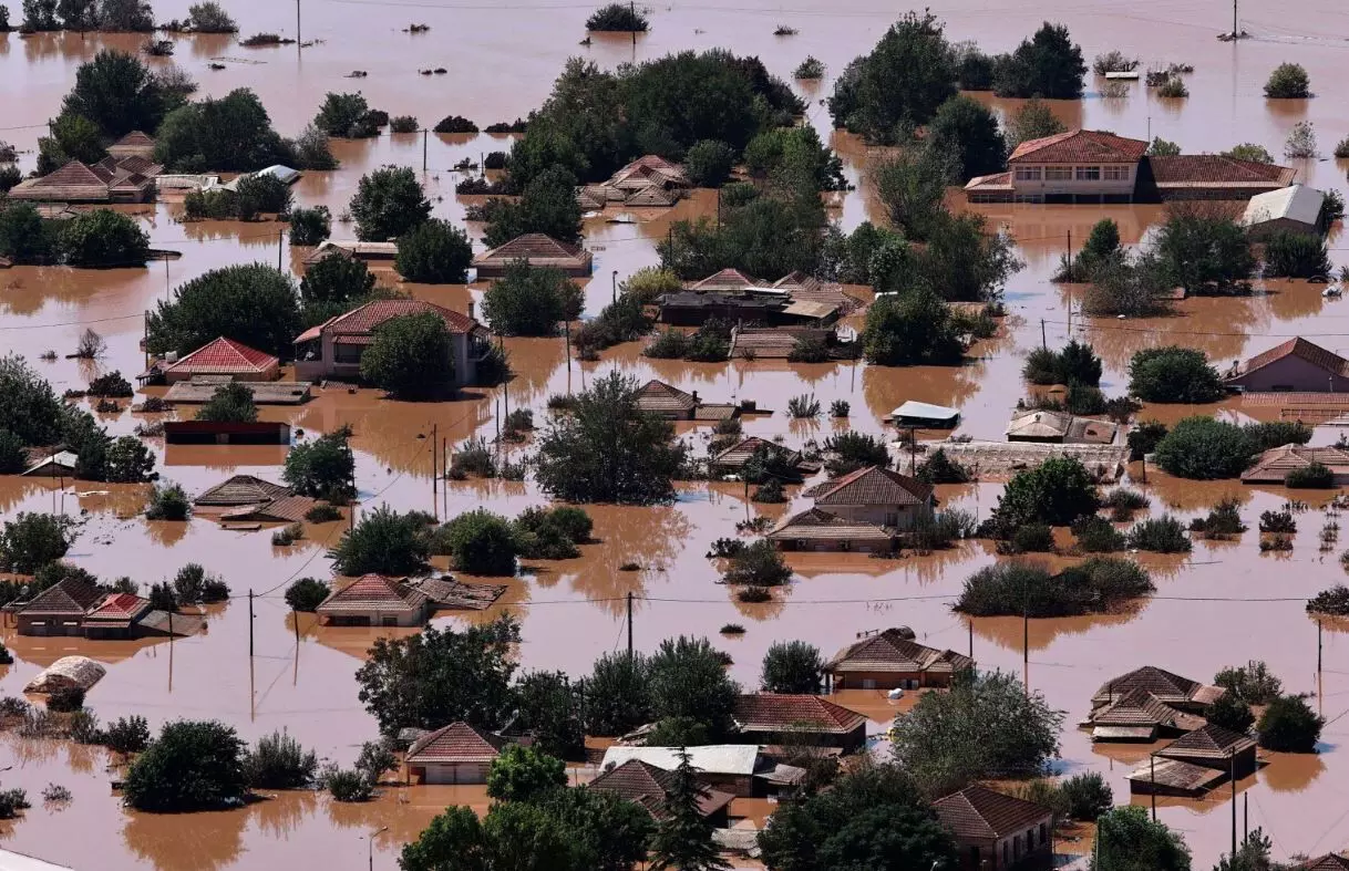 Libya floods : తూర్పు లిబియాలో భారీ వరదలు.. Libya floods : తూర్పు లిబియాలో భారీ వరదలు..