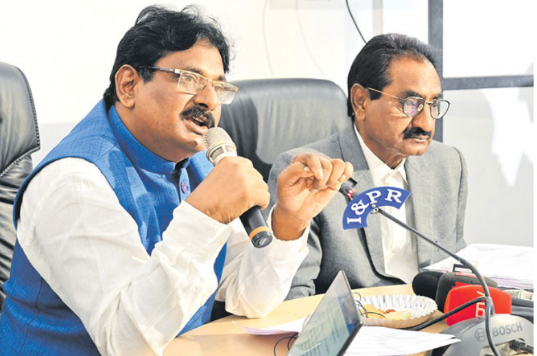 CID CHIEF: అడుగడుగునా సీఐడీ చీఫ్‌ తడబాటు