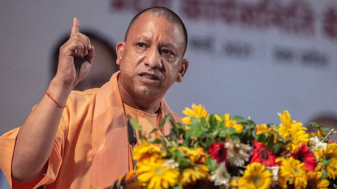 Yogi Adityanath: మహిళలను వేధిస్తే యముడు ఊరుకోడు Yogi Adityanath: మహిళలను వేధిస్తే యముడు ఊరుకోడు