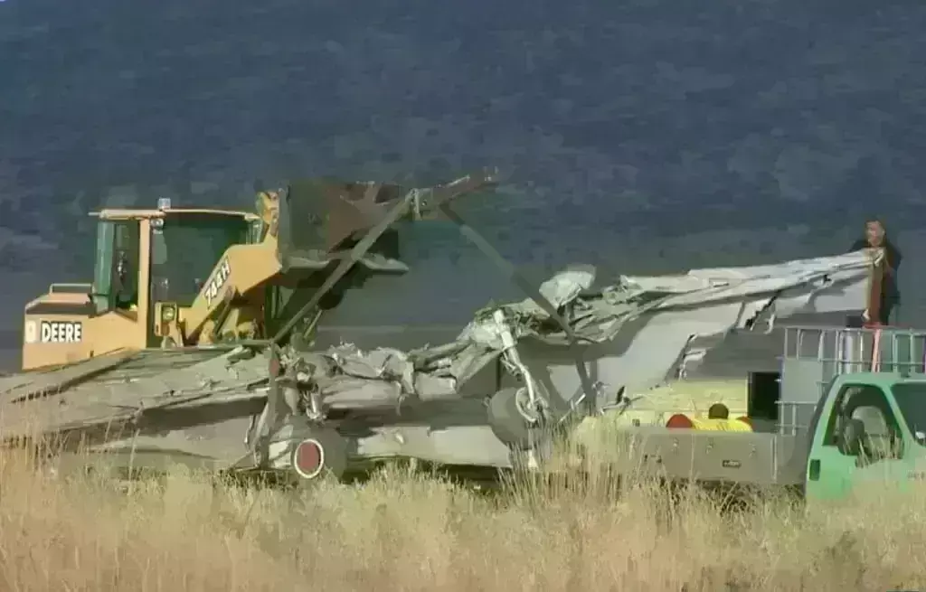 Air Race: విమానాలు ఢీకొని ఇద్దరు పైలట్ల మృతి