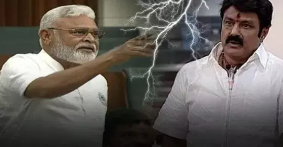 AP ASSEMBLY: అసెంబ్లీలో తొడగొట్టిన బాలయ్య AP ASSEMBLY: అసెంబ్లీలో తొడగొట్టిన బాలయ్య