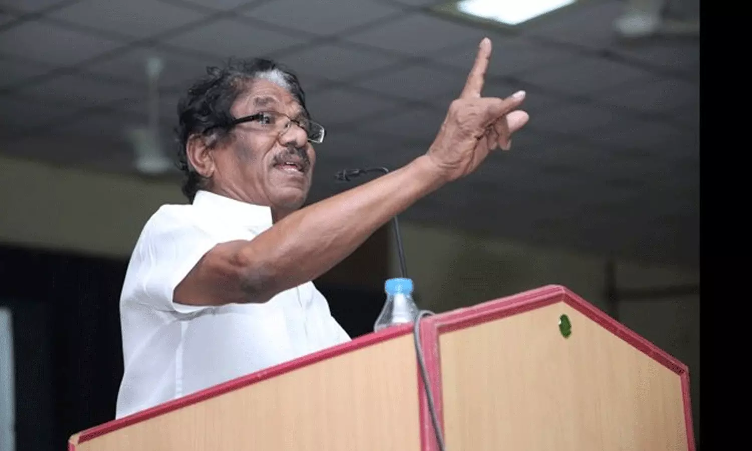మీడియా అత్యుత్సాహం.. కోలీవుడ్ ఇండస్ట్రీ సీరియస్ యాక్షన్ మీడియా అత్యుత్సాహం.. కోలీవుడ్ ఇండస్ట్రీ సీరియస్ యాక్షన్