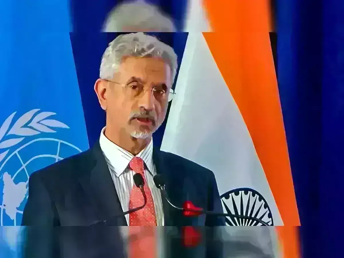 Jaishankar: పశ్చిమ దేశాల తీరుపై జైశంకర్ చురకలు Jaishankar: పశ్చిమ దేశాల తీరుపై జైశంకర్ చురకలు