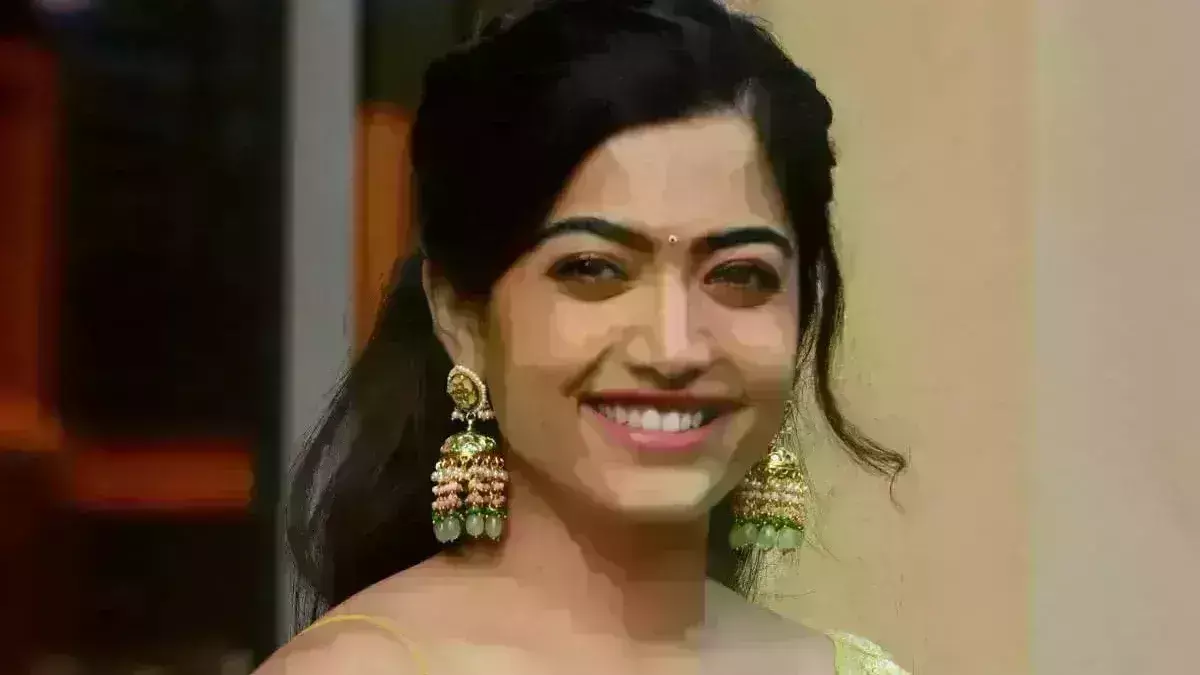 Rashmika Mandanna : సెంట్రిక్ సినిమాకు సైన్ చేసిన రష్మిక