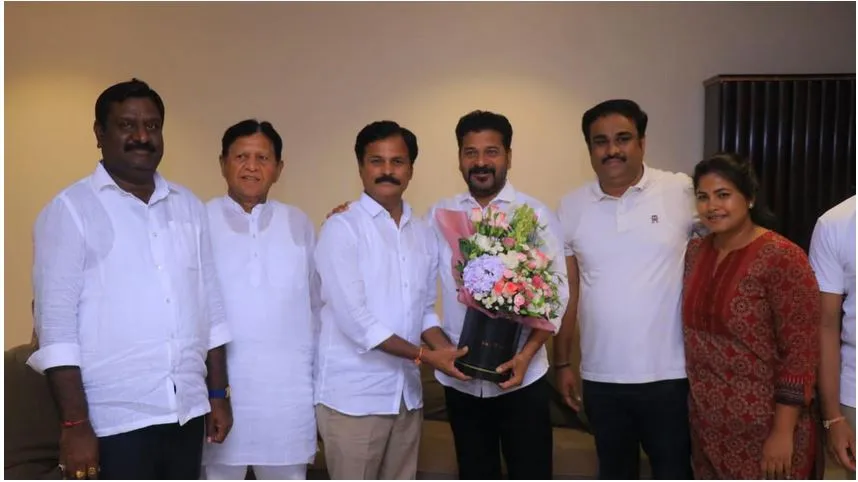 TPCC: తెలంగాణ కాంగ్రెస్లో చేరికల జోష్ TPCC: తెలంగాణ కాంగ్రెస్లో చేరికల జోష్