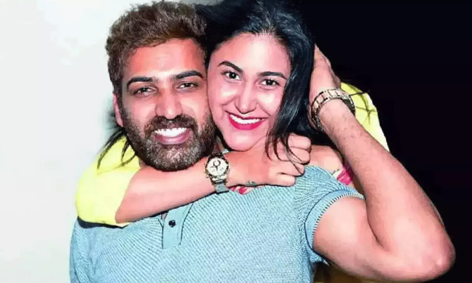 చంద్రబాబు అరెస్టును నిరసిస్తూ కుటుంబసభ్యుల నిరాహార దీక్ష.. తారకరత్న భార్య ఎమోషన్ చంద్రబాబు అరెస్టును నిరసిస్తూ కుటుంబసభ్యుల నిరాహార దీక్ష.. తారకరత్న భార్య ఎమోషన్