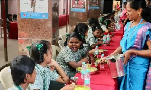 BREAKFAST: తెలంగాణ స్కూళ్లలో నేటి నుంచే అల్పాహారం