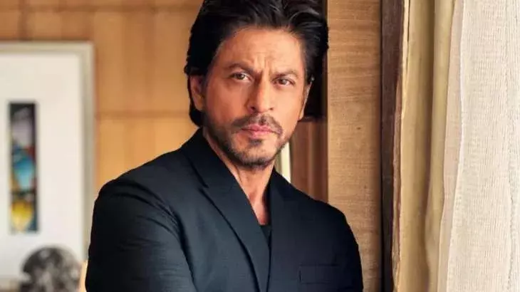 Y+ Security For Shah Rukh Khan: షారూఖ్ ఖాన్ కు Y+ సెక్యూరిటీ Y+ Security For Shah Rukh Khan: షారూఖ్ ఖాన్ కు Y+ సెక్యూరిటీ