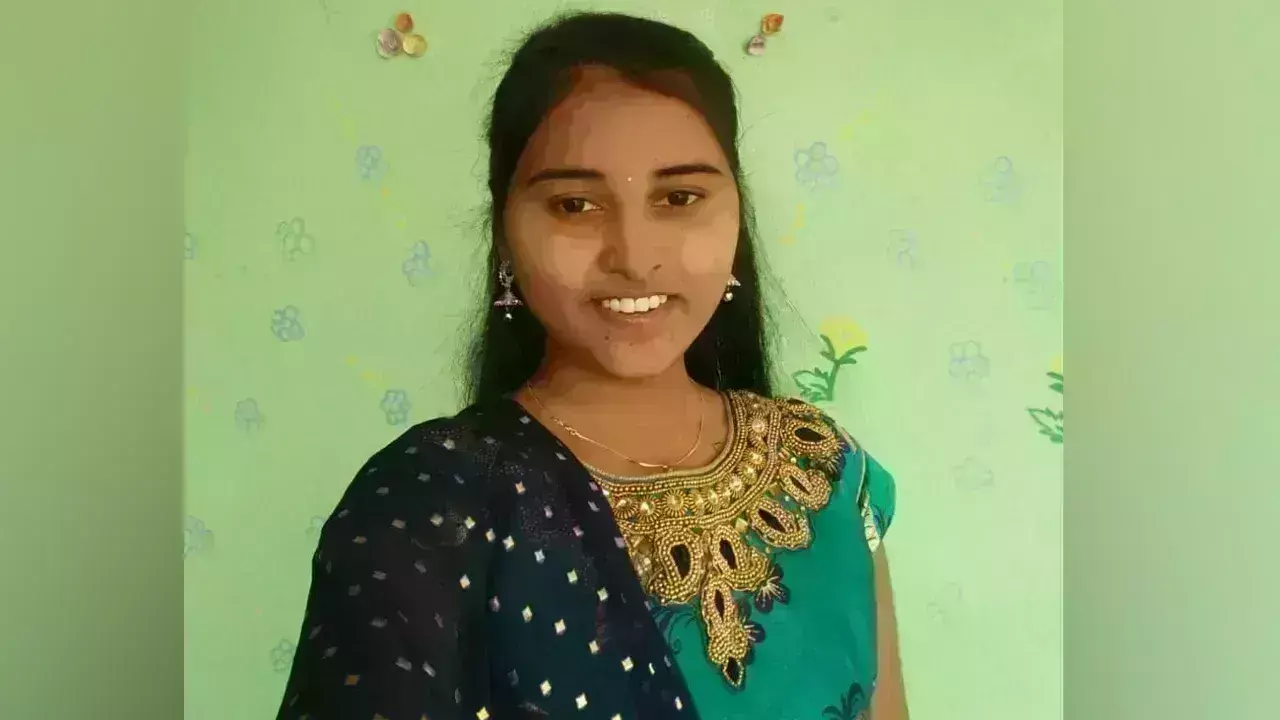 Huderabad : అశోక్నగర్లో గ్రూప్ 2 విద్యార్థి ఆత్మహత్య Huderabad : అశోక్నగర్లో గ్రూప్ 2 విద్యార్థి ఆత్మహత్య