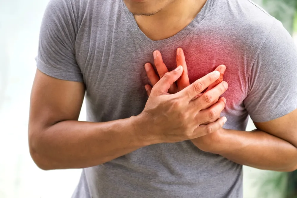Sudden Severe Chest Pain : ఆకస్మిక ఛాతి నొప్పి.. వెంటనే ఇలా చేయండి Sudden Severe Chest Pain : ఆకస్మిక ఛాతి నొప్పి.. వెంటనే ఇలా చేయండి