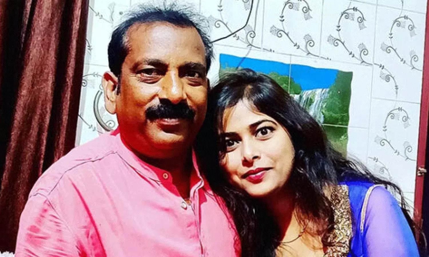 విడాకులు తీసుకున్న కూతురు.. మేళతాళాలతో పుట్టింటికి తీసుకువచ్చిన తండ్రి