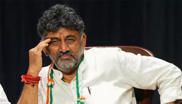 DK Shivakumar: ఆదాయానికి మించిన అక్రమార్కుల కేసులో డీకే కి షాక్ DK Shivakumar: ఆదాయానికి మించిన అక్రమార్కుల కేసులో డీకే కి షాక్