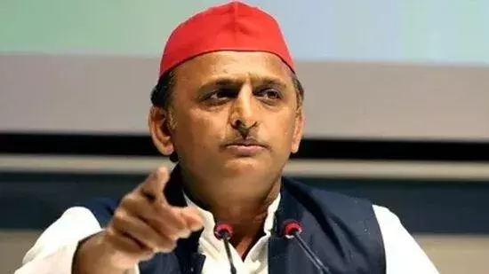 Akhilesh Yadav:   మరోసారి  కాంగ్రెస్ ను టార్గెట్‌ చేసిన సమాజ్‌వాదీ పార్టీ చీఫ్