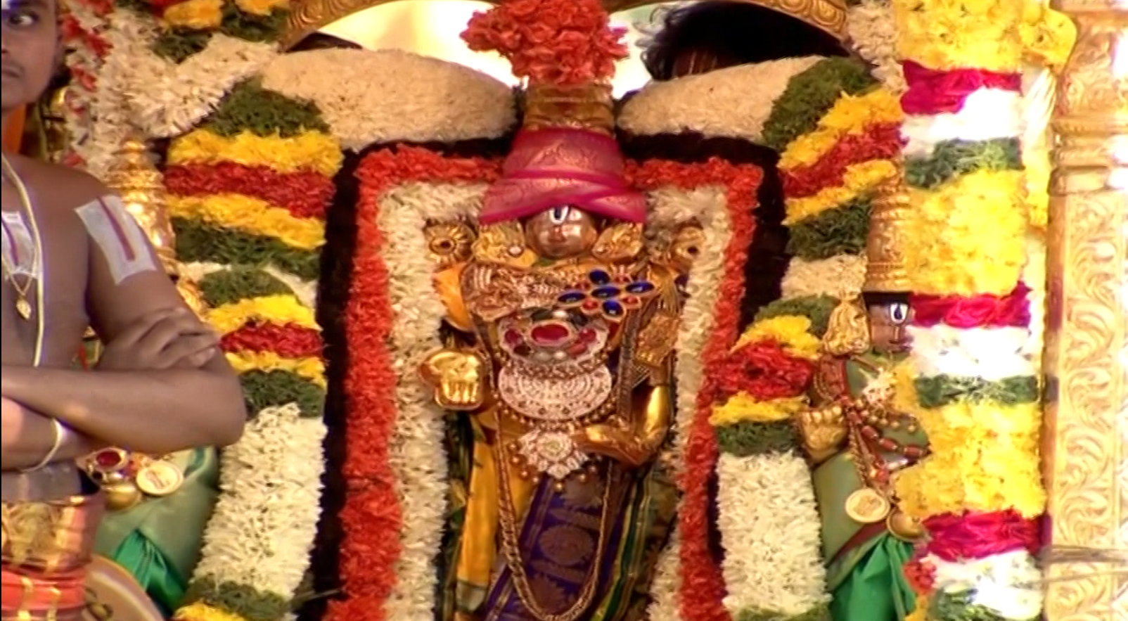 FEST: వైభవంగా నవరాత్రి బ్రహ్మోత్సవాలు