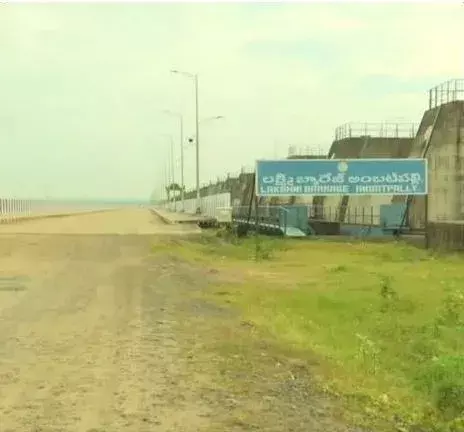 MEDIGADDA: మేడిగడ్డపై సర్వత్రా ఆందోళన