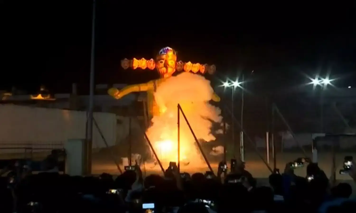 RAVAN DAHAN: ఘనంగా రావణ దహనం