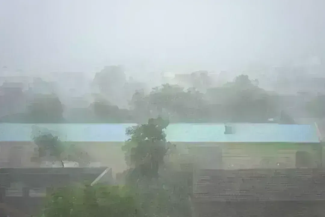 Cyclone Hamoon: ఈ ఉదయం తుపానుగా మారిన హమూన్. Cyclone Hamoon: ఈ ఉదయం తుపానుగా మారిన హమూన్.