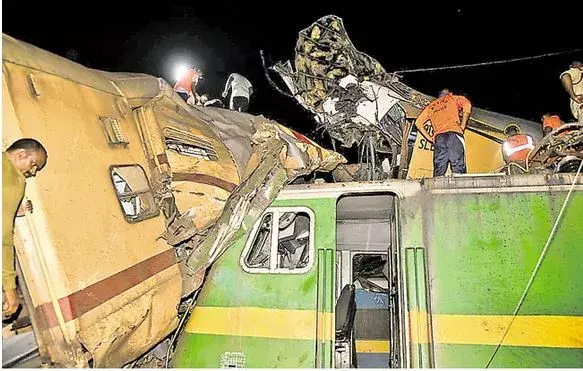 TRAIN ACCIDENT: రైలు ప్రమాదంలో 14కు పెరిగిన మృతులు