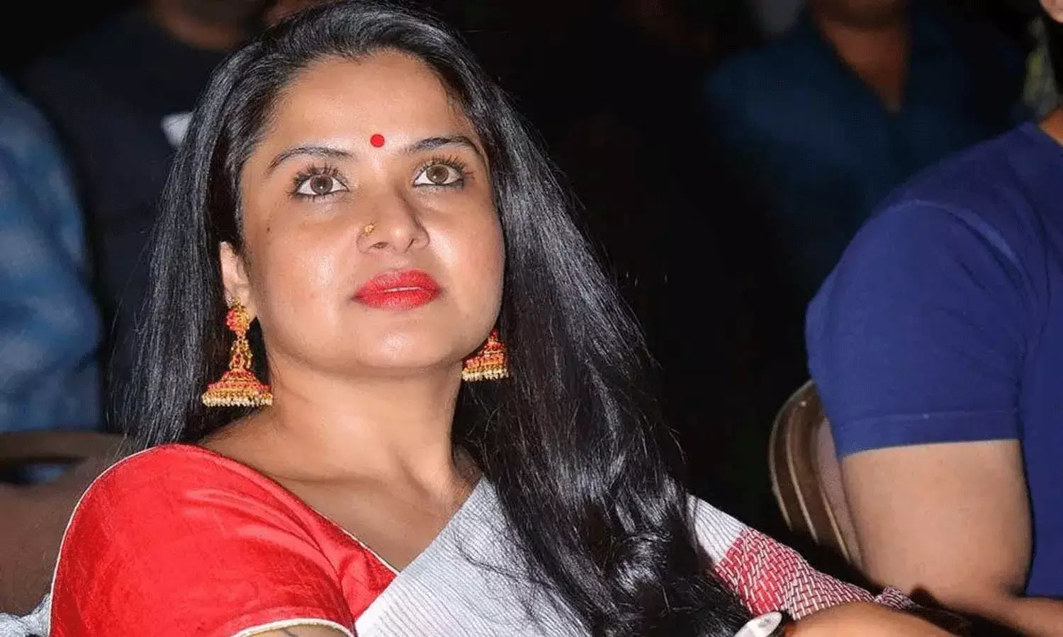 రెండో పెళ్లి వార్తలపై మండిపడ్డ ప్రగతి    .