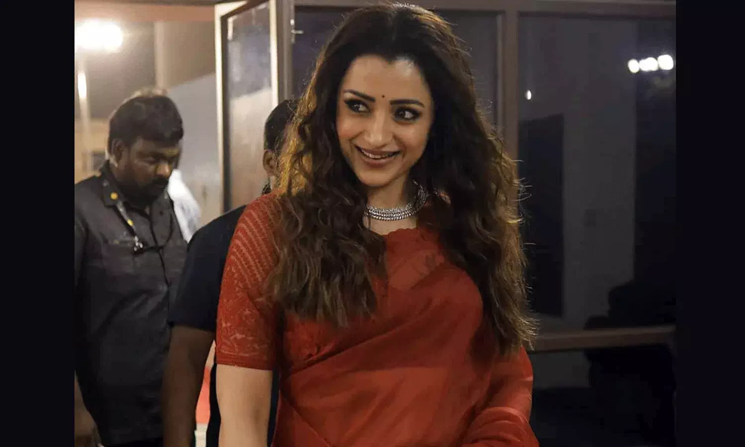 లోకేష్కి థ్యాంక్స్.. నన్ను చంపలేదు: త్రిష లోకేష్కి థ్యాంక్స్.. నన్ను చంపలేదు: త్రిష