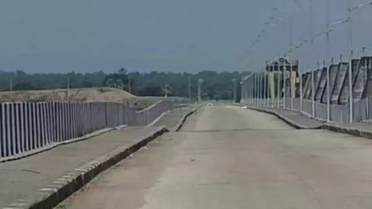 Medigadda Report:  బ్యారేజీలో లోపాలు-  కేంద్ర ప్రభుత్వ డ్యాం సేఫ్టీ అథారిటీ కమిటీ Medigadda Report:  బ్యారేజీలో లోపాలు-  కేంద్ర ప్రభుత్వ డ్యాం సేఫ్టీ అథారిటీ కమిటీ