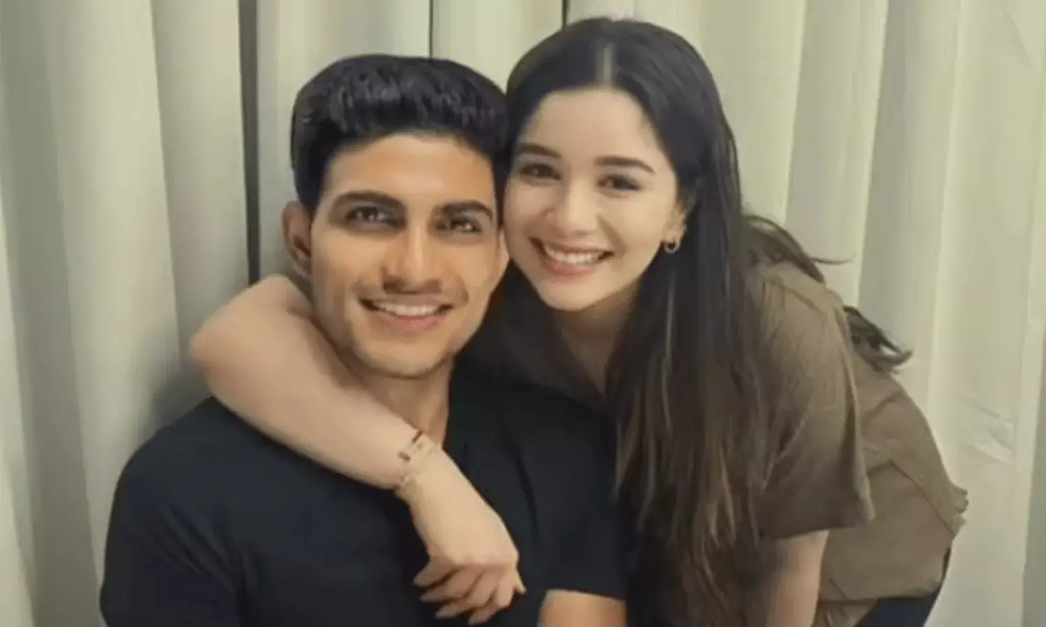 రష్మిక DEEPFAKE వీడియో తర్వాత.. సారా, శుభమాన్ చిత్రం వైరల్