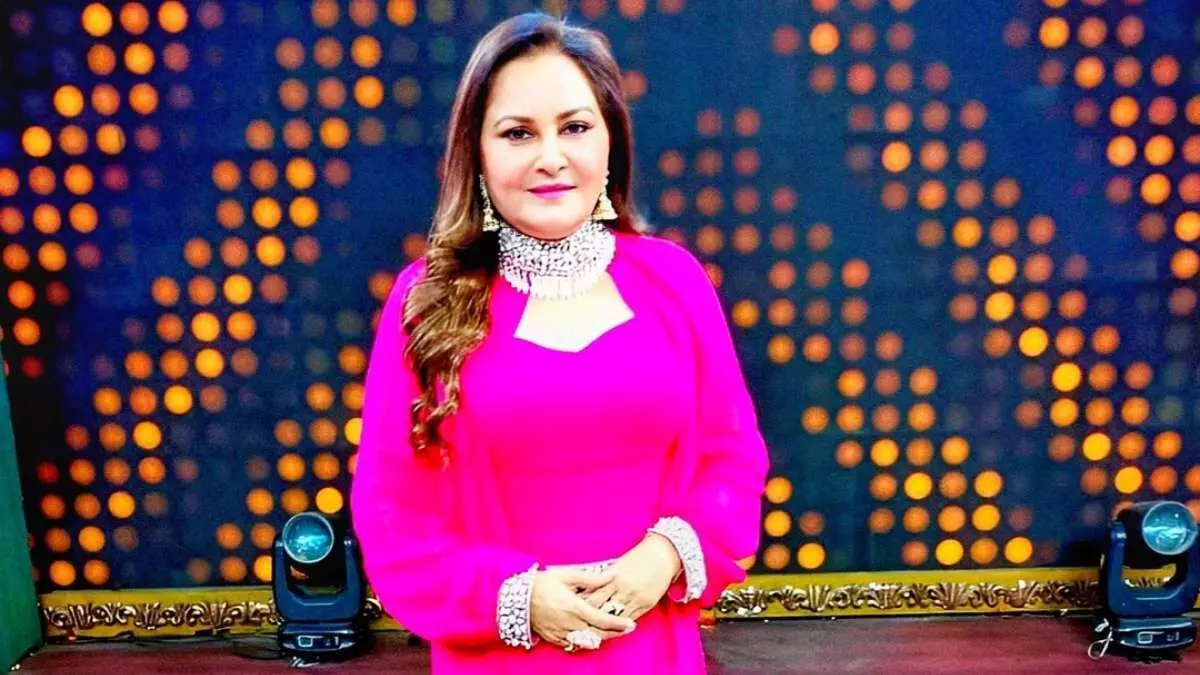 Jaya Prada : నాన్ బెయిల్ వారెంట్ వివాదం.. చిక్కుల్లో జయప్రద Jaya Prada : నాన్ బెయిల్ వారెంట్ వివాదం.. చిక్కుల్లో జయప్రద