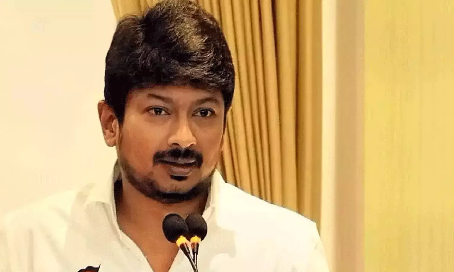 సనాతన ధర్మంపై వివాదాస్పద వ్యాఖ్యలు.. క్షమాపణలు చెప్పేందుకు నిరాకరించిన ఉదయనిధి సనాతన ధర్మంపై వివాదాస్పద వ్యాఖ్యలు.. క్షమాపణలు చెప్పేందుకు నిరాకరించిన ఉదయనిధి