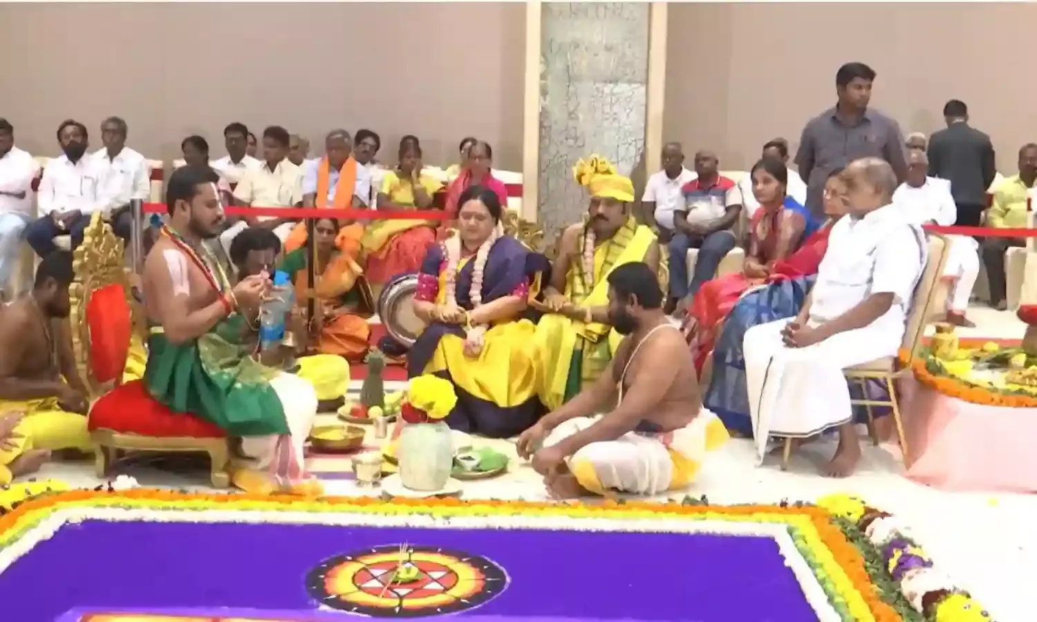 YAGAM: చంద్రబాబు మళ్లీ సీఎం కావాలని యాగం YAGAM: చంద్రబాబు మళ్లీ సీఎం కావాలని యాగం