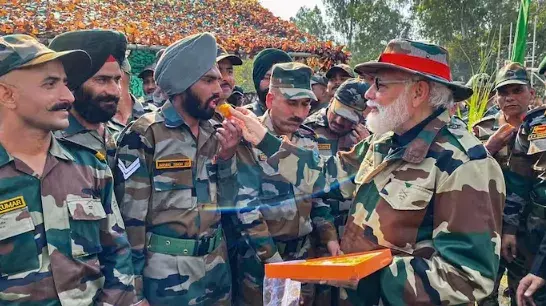 Narendra Modi : చైనా సరిహద్దుల్లో  మోడీ