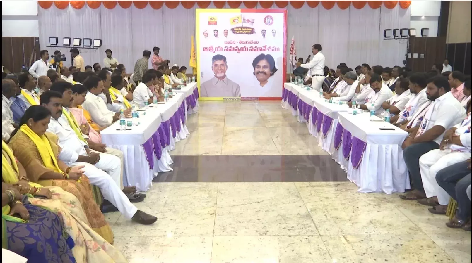 TDP-JANASENA: ప్రజా క్షేత్రంలోకి ముమ్మరంగా టీడీపీ-జనసేన TDP-JANASENA: ప్రజా క్షేత్రంలోకి ముమ్మరంగా టీడీపీ-జనసేన