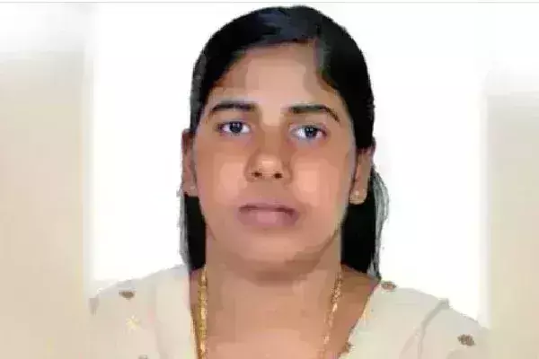 Kerala Nurse: యెమెన్లో కేరళ నర్సుకు లభించని ఊరట.. Kerala Nurse: యెమెన్లో కేరళ నర్సుకు లభించని ఊరట..