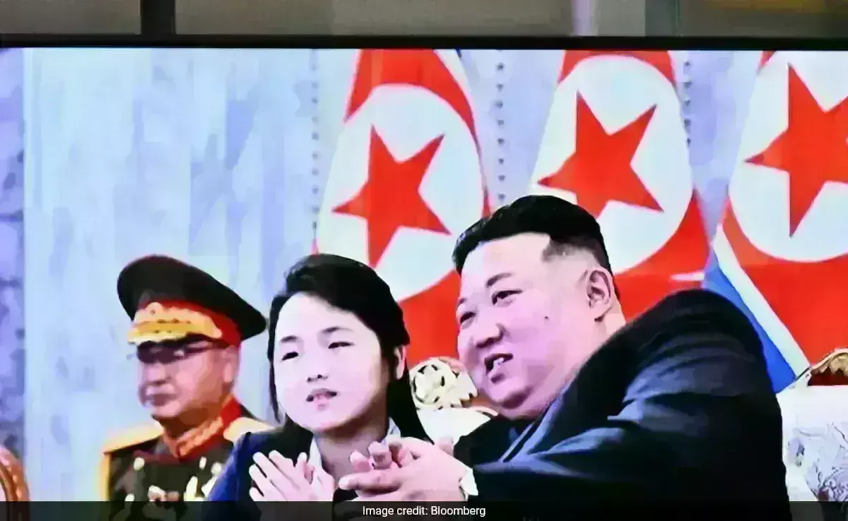 Kim Jong Un: కిమ్ 10 ఏళ్ల కుమార్తె కీలక బాధ్యతలు Kim Jong Un: కిమ్ 10 ఏళ్ల కుమార్తె కీలక బాధ్యతలు