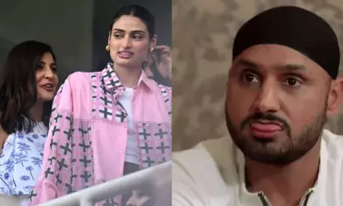 IND vs AUS: అనుష్క, అతియాలపై హర్భజన్ కాంట్రవర్శియల్ కామెంట్స్ IND vs AUS: అనుష్క, అతియాలపై హర్భజన్ కాంట్రవర్శియల్ కామెంట్స్