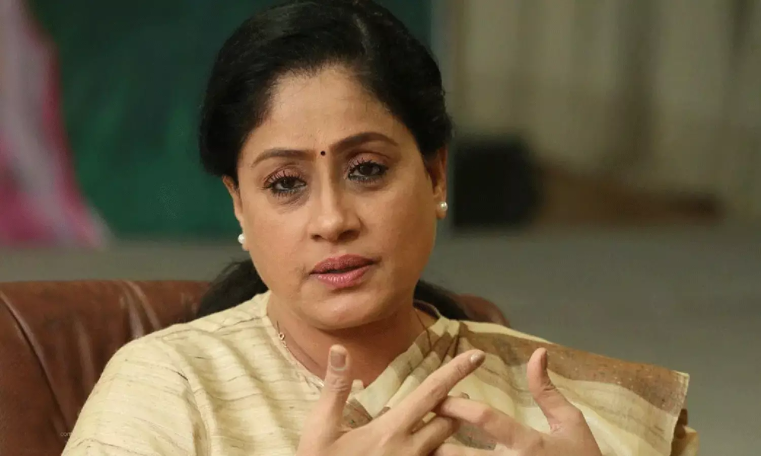 వరల్డ్ కప్ ఫైనల్.. విజయశాంతి చెప్పిన కొత్త ఫార్ములా.. వరల్డ్ కప్ ఫైనల్.. విజయశాంతి చెప్పిన కొత్త ఫార్ములా..