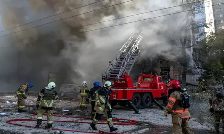 Russia:  ఉక్రెయిన్ రాజధాని కీవ్ పై విరుచుకుపడిన రష్యా Russia:  ఉక్రెయిన్ రాజధాని కీవ్ పై విరుచుకుపడిన రష్యా