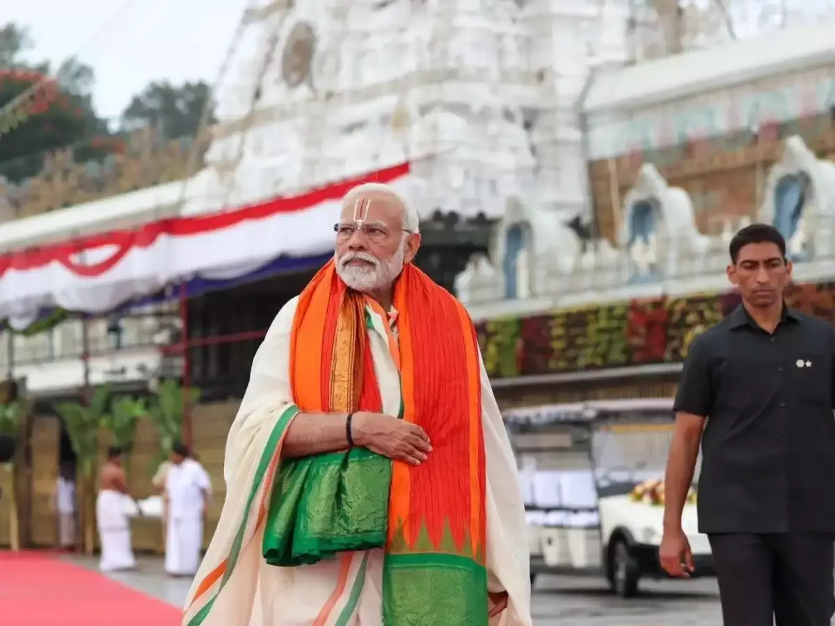 PM Modi : తిరుమల శ్రీవారిని దర్శించుకున్న ప్రధాని నరేంద్ర మోదీ