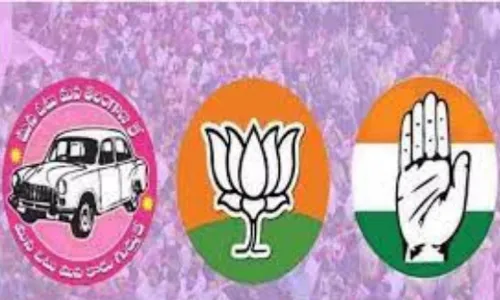 Telangana : తెలంగాణలో మొదలైన ప్రలోభాల పర్వం.. Telangana : తెలంగాణలో మొదలైన ప్రలోభాల పర్వం..