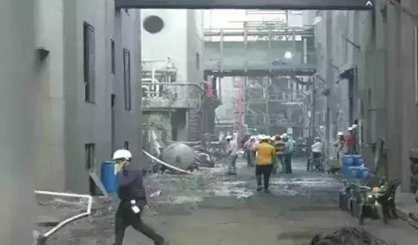 Charred bodies : కెమికల్ ఫ్యాక్టరీలో పేలుడు.. ఏడుగురు కార్మికులు మృతి