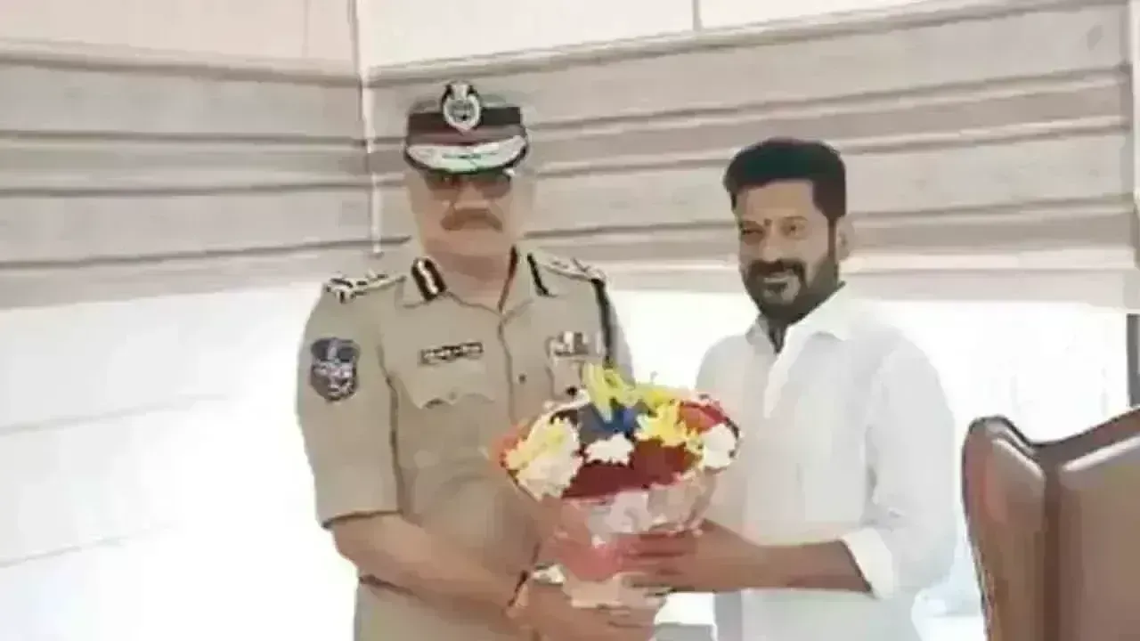 TS DGP: డీజీపీ అంజనీకుమార్‌పై సస్పెన్షన్ వేటు