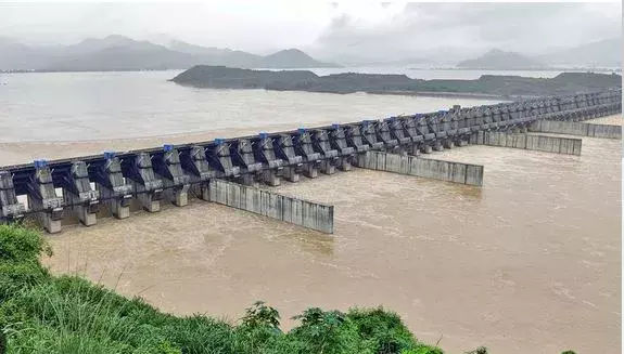 POLAVARAM: జగన్‌ ప్రభుత్వ తీరుపై కేంద్రం తీవ్ర ఆగ్రహం