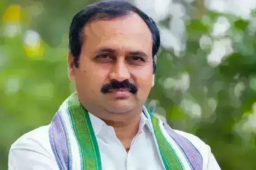 Alla Ramakrishna Reddy:  వైసీపీకి బిగ్‌షాక్.. పార్టీకి, ఎమ్మెల్యే పదవికి ఆర్కే రాజీనామా