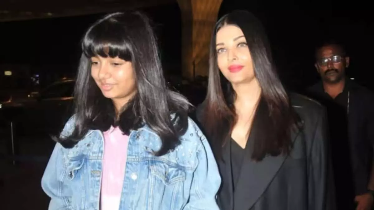 Aaradhya Bachchan : స్కూల్ ఫంక్షన్ లో ఆరాధ్య మెస్మరైజింగ్ పెర్ఫార్మెన్స్ Aaradhya Bachchan : స్కూల్ ఫంక్షన్ లో ఆరాధ్య మెస్మరైజింగ్ పెర్ఫార్మెన్స్