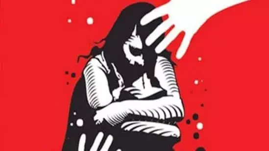 Rajasthan : కదులుతున్న బస్సులో బాలికపై గ్యాంగ్ రేప్.. Rajasthan : కదులుతున్న బస్సులో బాలికపై గ్యాంగ్ రేప్..