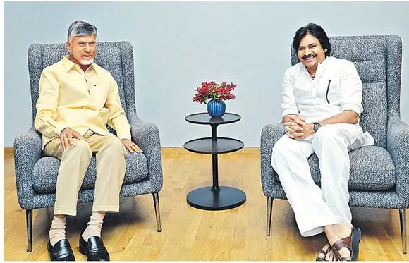 AP: చంద్రబాబు-పవన్ కీలక చర్చలు AP: చంద్రబాబు-పవన్ కీలక చర్చలు